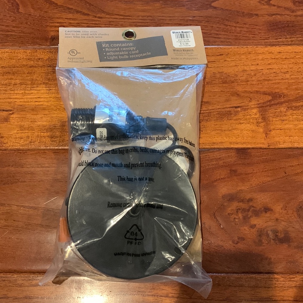 CEILING HARD-WIRE LIGHT KIT/New in bag/black single bulb 60W